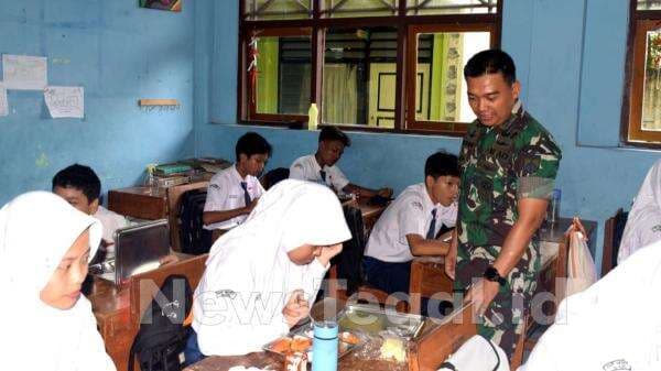 Kabupaten Tegal Launching Program Makan Bergizi Gratis 2.974 Porsi Kabupaten Tegal Launching Program Makan Bergizi Gratis 2.974 Porsi