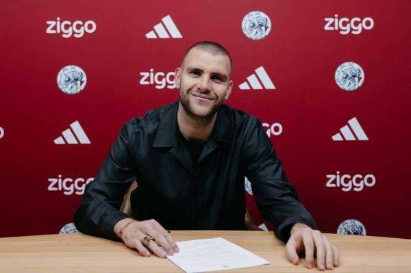 Maarten Paes Resmi Direkrut Ajax Amsterdam, Dikontrak hingga 2029 Maarten Paes Resmi Direkrut Ajax Amsterdam, Dikontrak hingga 2029