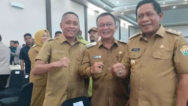 Bupati Buton Utara Afirudin Mathara Hadiri Musrenbang Penyusunan RKPD Sultra 2026 di Baubau Bupati Buton Utara Afirudin Mathara Hadiri Musrenbang Penyusunan RKPD Sultra 2026 di Baubau