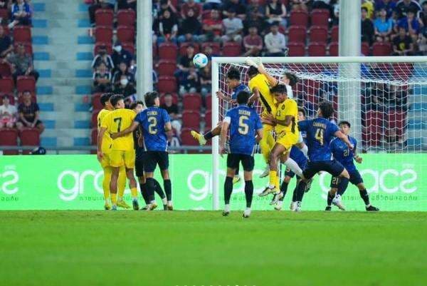 Hasil Timnas Thailand vs Malaysia di Semifinal Sepakbola SEA Games 2025: Menang 1-0, Gajah Perang Tantang Vietnam di Final! Hasil Timnas Thailand vs Malaysia di Semifinal Sepakbola SEA Games 2025: Menang 1-0, Gajah Perang Tantang Vietnam di Final!