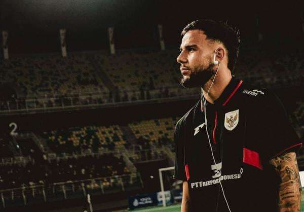 BREAKING NEWS: Calvin Verdonk Latihan Terpisah, Absen di Laga Timnas Indonesia vs Arab Saudi? BREAKING NEWS: Calvin Verdonk Latihan Terpisah, Absen di Laga Timnas Indonesia vs Arab Saudi?