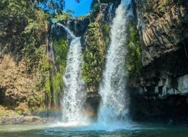 Pesona Curug Bengkawah: Air Terjun Kembar dengan Sejuta Panorama Pegunungan Pemalang Pesona Curug Bengkawah: Air Terjun Kembar dengan Sejuta Panorama Pegunungan Pemalang