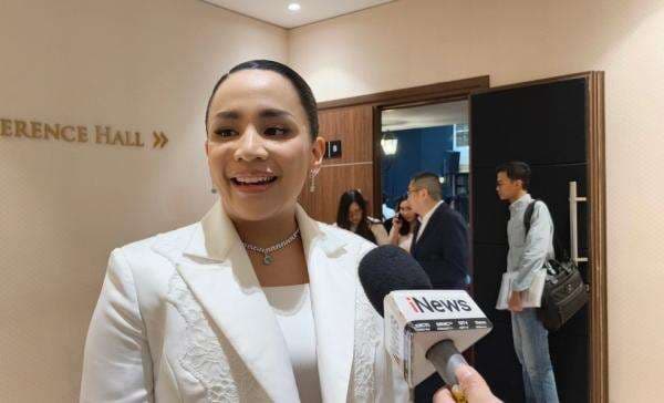 Angel Pieters Ungkap Pesan Mendalam dari Lagu-Lagu Liliana Tanoesoedibjo di Konser Tehillim Angel Pieters Ungkap Pesan Mendalam dari Lagu-Lagu Liliana Tanoesoedibjo di Konser Tehillim