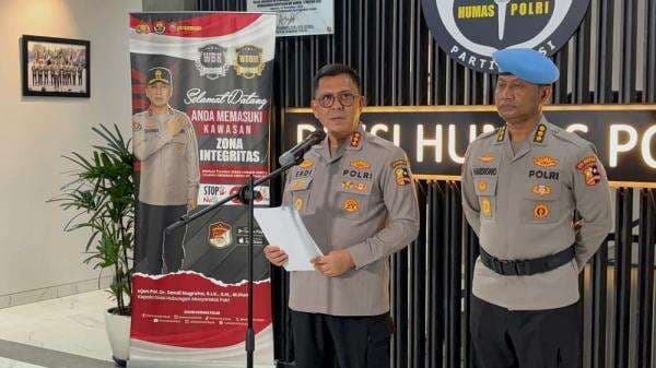 2 Polisi Pengeroyok Matel hingga Tewas di Kalibata Dipecat Tak Hormat! 2 Polisi Pengeroyok Matel hingga Tewas di Kalibata Dipecat Tak Hormat!