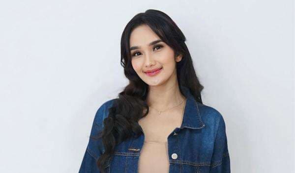 Faby Marcelia Alami Silent Treatment saat Menikah, Kini Takut Bertemu Orang Faby Marcelia Alami Silent Treatment saat Menikah, Kini Takut Bertemu Orang