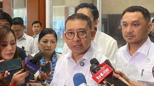 Fadli Zon Sebut 113 Sejarawan Dilibatkan dalam Penulisan Ulang Sejarah Nasional Fadli Zon Sebut 113 Sejarawan Dilibatkan dalam Penulisan Ulang Sejarah Nasional