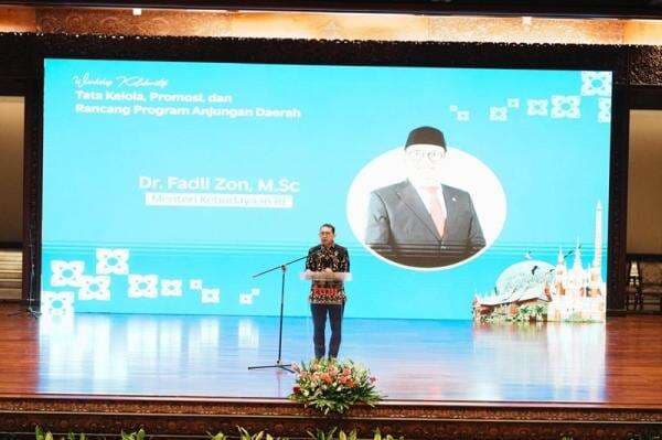 Menbud Jadi Pembicara Workshop Kolaboratif Multipihak TMII, Dialog Pemajuan Anjungan Daerah Menbud Jadi Pembicara Workshop Kolaboratif Multipihak TMII, Dialog Pemajuan Anjungan Daerah