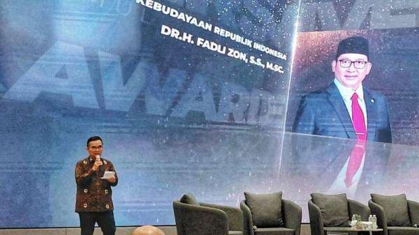 Bedah Buku Pendiri BNI, Fadli Zon: Margono Ajarkan Ekonomi adalah Medan Juang Bedah Buku Pendiri BNI, Fadli Zon: Margono Ajarkan Ekonomi adalah Medan Juang