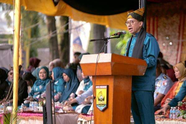 Festival Tabuik, Fadli Zon: Tabuik Bisa Diusulkan sebagai Warisan Budaya Takbenda UNESCO Festival Tabuik, Fadli Zon: Tabuik Bisa Diusulkan sebagai Warisan Budaya Takbenda UNESCO