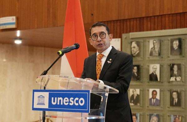 Indonesia Serahkan Wastra Nusantara kepada UNESCO Indonesia Serahkan Wastra Nusantara kepada UNESCO