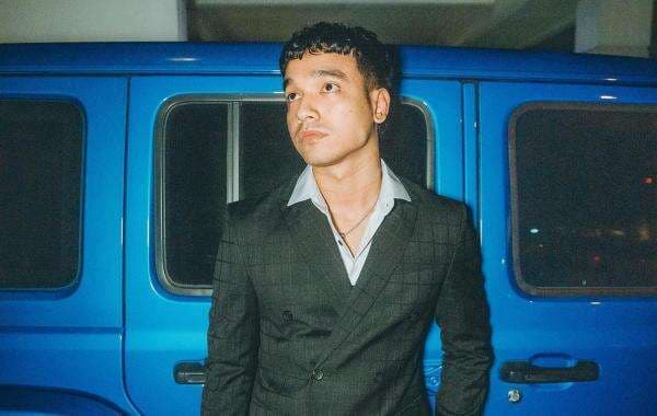 5 Sumber Kekayaan Fadly Faisal yang Jadi Sorotan Usai Posting Kemesraan dengan Maudy Effrosina 5 Sumber Kekayaan Fadly Faisal yang Jadi Sorotan Usai Posting Kemesraan dengan Maudy Effrosina