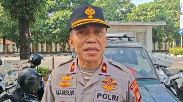 Kasus Ruko Dibakar saat Kerusuhan Kalibata, Polisi Periksa Enam Saksi Kasus Ruko Dibakar saat Kerusuhan Kalibata, Polisi Periksa Enam Saksi