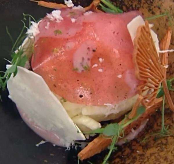 Fajar Bikin Getuk Lindri Next Level di Tantangan Makanan Fermentasi MCI Season 12, Chef Juna : Too Much tapi Bagus Sekali! Fajar Bikin Getuk Lindri Next Level di Tantangan Makanan Fermentasi MCI Season 12, Chef Juna : Too Much tapi Bagus Sekali!