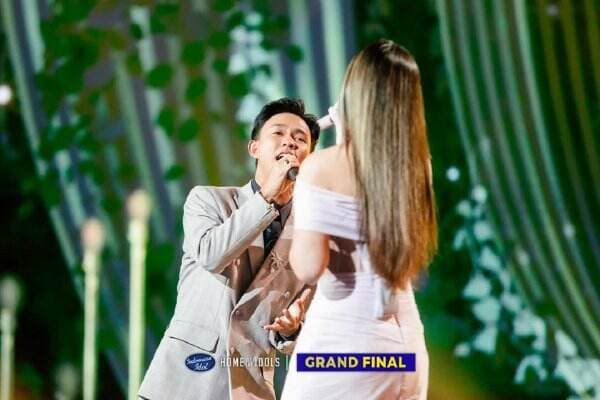 Tampil Mesra dengan Raisa, Fajar Noor Raih 5 SO dari Judges Indonesian Idol Season XIII Tampil Mesra dengan Raisa, Fajar Noor Raih 5 SO dari Judges Indonesian Idol Season XIII