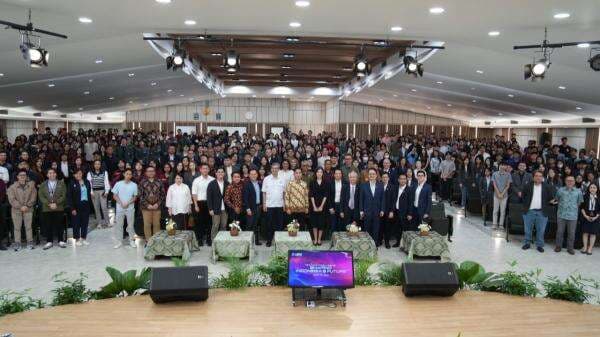 Fakultas AI UPH Menarik Perhatian, Menyambut Kunjungan Wakil Presiden RI Fakultas AI UPH Menarik Perhatian, Menyambut Kunjungan Wakil Presiden RI