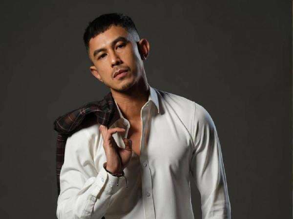 Perceraian dengan Dahlia Poland Viral, Fandy Christian: Gak Usah Ikut Campur! Perceraian dengan Dahlia Poland Viral, Fandy Christian: Gak Usah Ikut Campur!