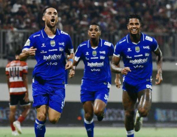 Komentar Bojan Hodak Usai Persib Bandung Tampil Menggila dan Sukses Hajar Madura United 4-1 Komentar Bojan Hodak Usai Persib Bandung Tampil Menggila dan Sukses Hajar Madura United 4-1