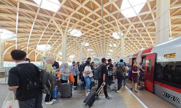 Ada Diskon Tiket Kereta Whoosh Rp25.000 di Desember, Ini Cara Belinya Desember Ada Diskon Tiket Kereta Whoosh Rp25.000 di Desember, Ini Cara Belinya Desember