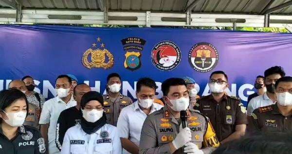 Kapolres Batu Bara Musnahkan 4 Kg Sabu Dan 15 Ribu Pil Ekstasi Kapolres Batu Bara Musnahkan 4 Kg Sabu Dan 15 Ribu Pil Ekstasi