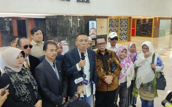 Roy Suryo Cs Bertemu DPD RI, Minta Jamininan Kebebasan Penelitian Roy Suryo Cs Bertemu DPD RI, Minta Jamininan Kebebasan Penelitian