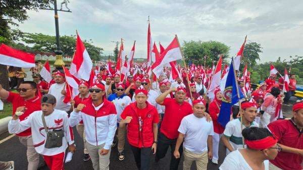 Momen Kompak Pengurus Karang Taruna Kabupaten Bogor Ikuti Kirab Merah Putih HUT RI ke-80 Momen Kompak Pengurus Karang Taruna Kabupaten Bogor Ikuti Kirab Merah Putih HUT RI ke-80