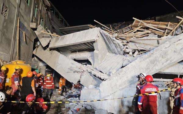 Korban Meninggal Robohnya Musala Ponpes Al Khoziny Capai 60 Orang, Tiga Masih Dicari Korban Meninggal Robohnya Musala Ponpes Al Khoziny Capai 60 Orang, Tiga Masih Dicari