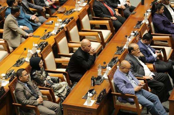 Ini Rincian Gaji Anggota DPR Jadi Rp65,5 Juta usai Pemangkasan Ini Rincian Gaji Anggota DPR Jadi Rp65,5 Juta usai Pemangkasan