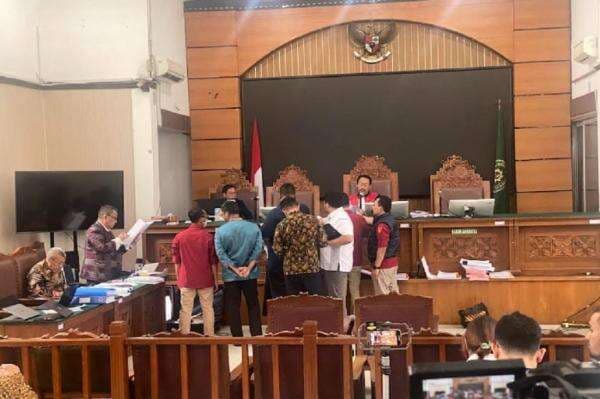 Sidang Praperadilan, Kejagung Serahkan Tumpukan Dokumen terkait Penetapan Tersangka Nadiem Makarim Sidang Praperadilan, Kejagung Serahkan Tumpukan Dokumen terkait Penetapan Tersangka Nadiem Makarim