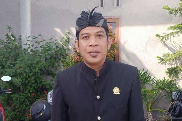 Fraksi Perindo Dukung Bupati Lombok Timur Tertibkan Pemandu Surfing di Teluk Ekas Fraksi Perindo Dukung Bupati Lombok Timur Tertibkan Pemandu Surfing di Teluk Ekas