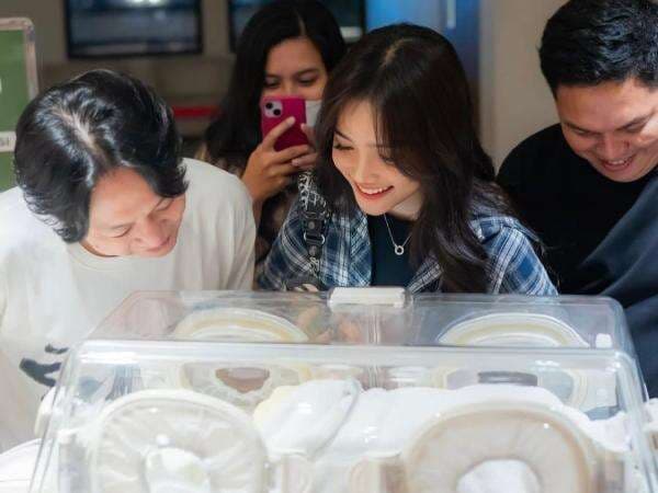Kondisi Terkini Anak Erika Carlina yang Lahir Hari Ini, Dibocorkan Fuji! Kondisi Terkini Anak Erika Carlina yang Lahir Hari Ini, Dibocorkan Fuji!