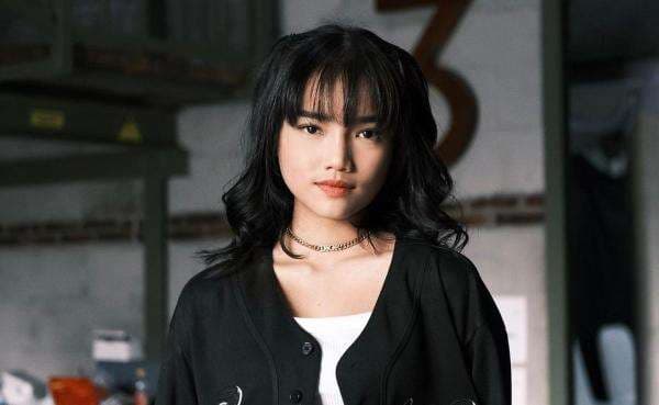 5 Pria yang Pernah Dekat dengan Fuji, Terbaru YouTuber Malaysia Aisar Khaled 5 Pria yang Pernah Dekat dengan Fuji, Terbaru YouTuber Malaysia Aisar Khaled