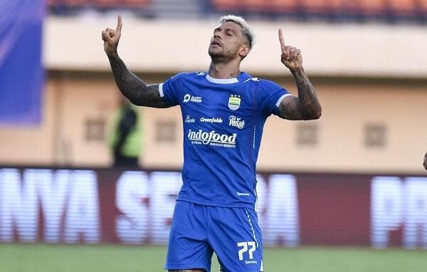 Adu Gaji Ciro Alves dengan Marc Klok di Persib Bandung Adu Gaji Ciro Alves dengan Marc Klok di Persib Bandung 