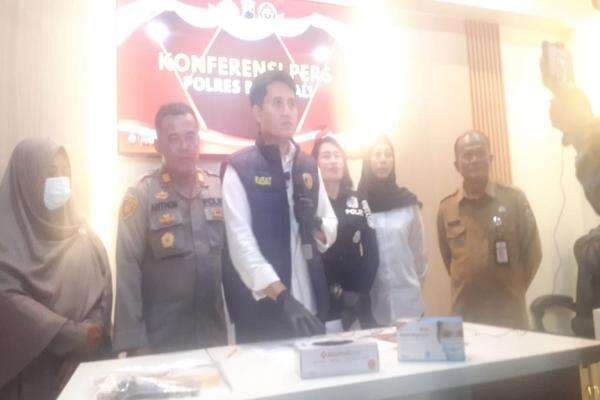 Geger! 4 Anak di Boyolali Dirantai Guru Ngaji Geger! 4 Anak di Boyolali Dirantai Guru Ngaji