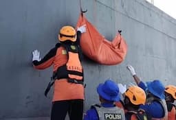Geger Nelayan Surabaya Temukan Mayat di Jembatan Suramadu, Korban Pembunuhan?