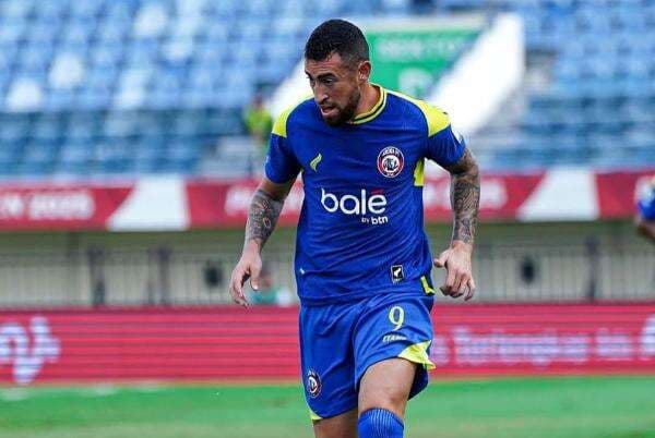 Bikin Ole Romeny Cedera, Gelandang Arema FC Paulinho Moccelin Diserang Warganet Bikin Ole Romeny Cedera, Gelandang Arema FC Paulinho Moccelin Diserang Warganet