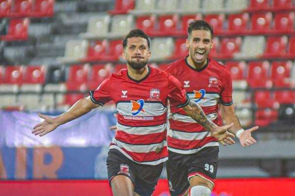 Hasil Liga 1: Madura United Bungkam Arema FC, Iran Junior Jadi Pahlawan Hasil Liga 1: Madura United Bungkam Arema FC, Iran Junior Jadi Pahlawan