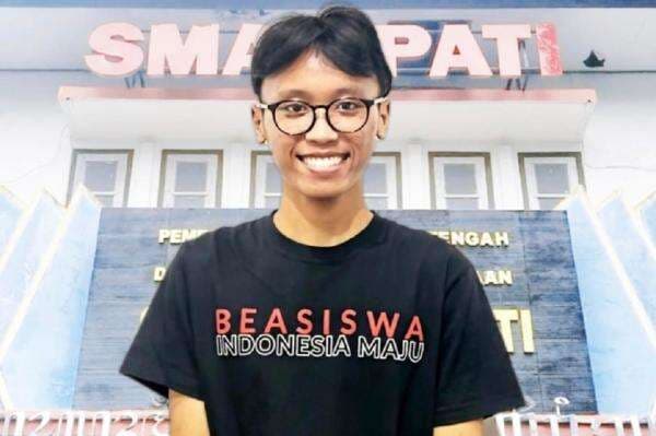 Keren! Anak ART di Pati Ini Diterima 22 Universitas Ternama di AS dan Australia Keren! Anak ART di Pati Ini Diterima 22 Universitas Ternama di AS dan Australia