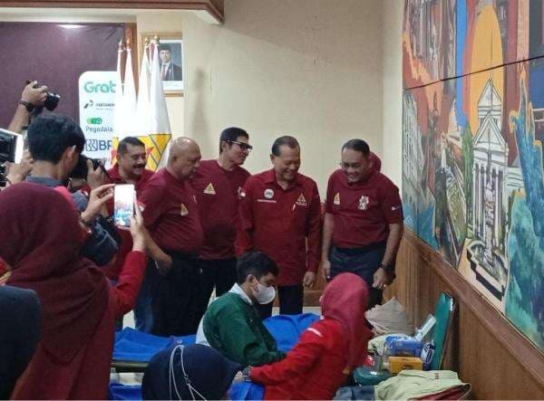 PPDI, PMI dan MNC Peduli Gelar Donor Darah, Adang Daradjatun Ajak Millenial Ikut Jadi Pahlawan PPDI, PMI dan MNC Peduli Gelar Donor Darah, Adang Daradjatun Ajak Millenial Ikut Jadi Pahlawan