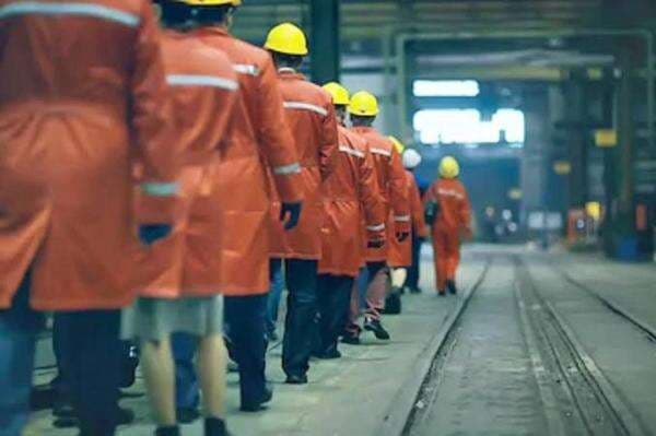 8.394 Pekerja di Jatim Jadi Korban PHK, Gubernur Khofifah Bilang Begini 8.394 Pekerja di Jatim Jadi Korban PHK, Gubernur Khofifah Bilang Begini