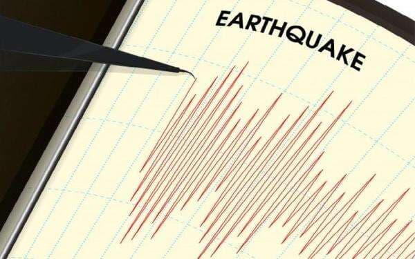 Gempa M5,2 Guncang Pulau Doi Malut, BMKG: Tidak Berpotensi Tsunami Gempa M5,2 Guncang Pulau Doi Malut, BMKG: Tidak Berpotensi Tsunami