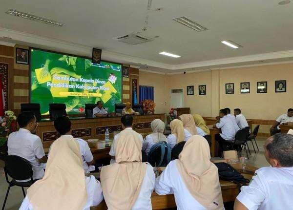 Permendikdasmen No.13 2025: Pembaruan Kurikulum Pendidikan Anak Usia Dini hingga Menengah Permendikdasmen No.13 2025: Pembaruan Kurikulum Pendidikan Anak Usia Dini hingga Menengah
