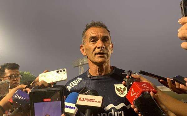 Gerald Vanenburg Tak Sabar Lakoni Duel Timnas Indonesia U-23 vs Malaysia Gerald Vanenburg Tak Sabar Lakoni Duel Timnas Indonesia U-23 vs Malaysia