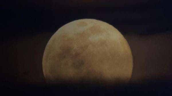 Lirik Sholawat Qomarun Lengkap dengan Arab dan Latin Lirik Sholawat Qomarun Lengkap dengan Arab dan Latin