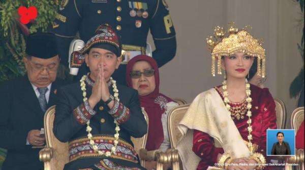 Wapres Gibran Kenakan Baju Adat Gayo Aceh, Selvi Busana Palembang Wapres Gibran Kenakan Baju Adat Gayo Aceh, Selvi Busana Palembang