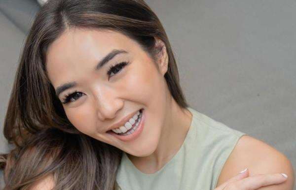 Gisella Anastasia Pakai Baju Seksi dan Kibaskan Rambut di Rumah Jessica Iskandar, Goda Siapa Ya? Gisella Anastasia Pakai Baju Seksi dan Kibaskan Rambut di Rumah Jessica Iskandar, Goda Siapa Ya?