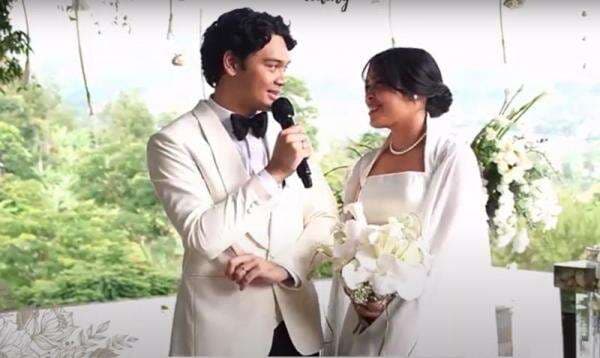 So Sweet! Begini Janji Suci Gregoria Mariska dan Mikha Angelo dalam Pernikahan Mereka So Sweet! Begini Janji Suci Gregoria Mariska dan Mikha Angelo dalam Pernikahan Mereka