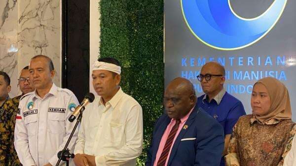 Menteri HAM Tunggu Kesuksesan Siswa Nakal Dibina di Barak TNI Untuk Dijadikan Program Nasional Menteri HAM Tunggu Kesuksesan Siswa Nakal Dibina di Barak TNI Untuk Dijadikan Program Nasional