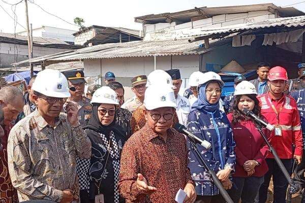 Pekerja Swasta di Jakarta Wajib Naik Transportasi Umum Tiap Rabu? Ini Kata Pramono Pekerja Swasta di Jakarta Wajib Naik Transportasi Umum Tiap Rabu? Ini Kata Pramono