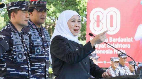 Tragedi KMP Tunu Pratama Jaya, Khofifah Santuni Keluarga Korban asal Jatim Tragedi KMP Tunu Pratama Jaya, Khofifah Santuni Keluarga Korban asal Jatim