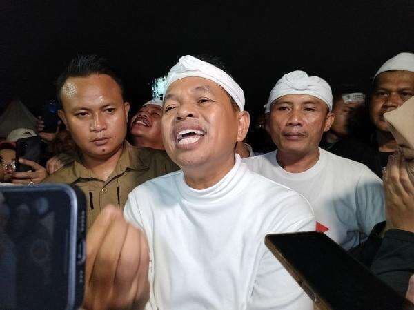 3 Warga dan Polisi Tewas di Pesta Pernikahan Anaknya, Dedi Mulyadi: Saya Tidak Tahu Acara Itu 3 Warga dan Polisi Tewas di Pesta Pernikahan Anaknya, Dedi Mulyadi: Saya Tidak Tahu Acara Itu